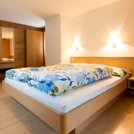 Apartment Chalet Alpenrosli *